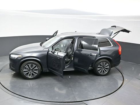 Used 2022 Volvo XC90 T5 Momentum w/ Protection Package Premier image 33