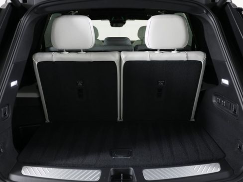 Used 2026 Cadillac Vistiq Sport image 13