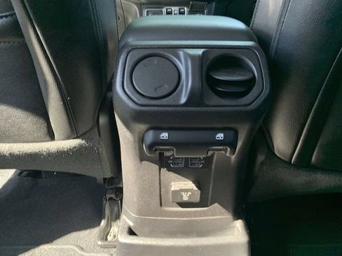 Used 2021 Jeep Wrangler Unlimited Sahara AWD/4WD image 29