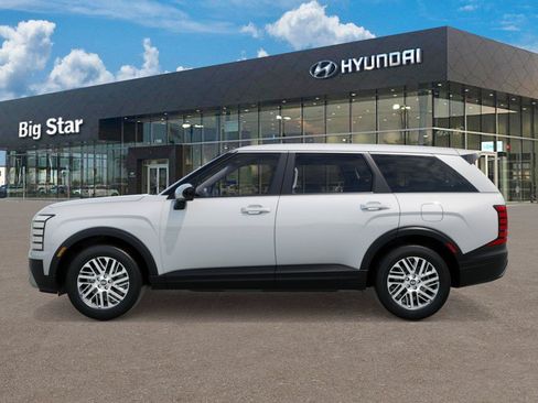 New 2027 Hyundai Palisade SE FWD image 3