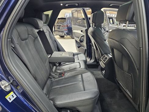 Used 2018 Audi SQ5 Premium Plus w/ S Sport Package AWD/4WD image 24