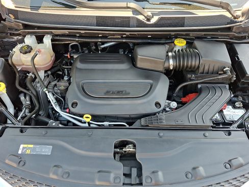 Certified 2020 Chrysler Pacifica Touring-L Plus FWD image 30