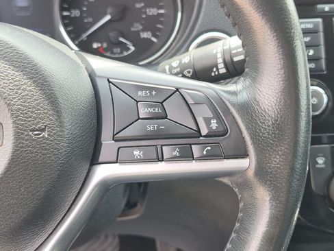 Used 2018 Nissan Rogue SL AWD/4WD image 18