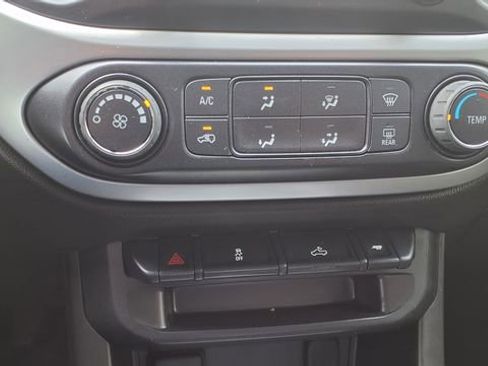 Used 2022 Chevrolet Colorado LT w/ LT Convenience Package RWD image 27