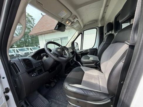 Used 2025 RAM ProMaster 3500 w/ Convenience Group FWD image 8