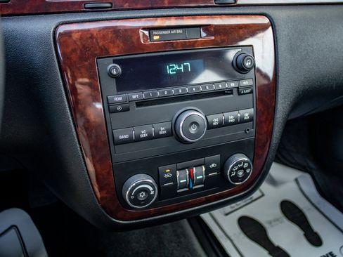 Used 2008 Chevrolet Impala LT image 34