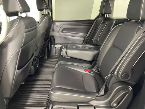 Certified 2025 Honda Odyssey Touring image 15