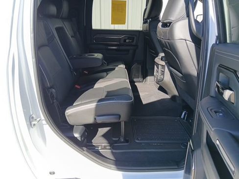 Used 2025 RAM 3500 Limited image 31