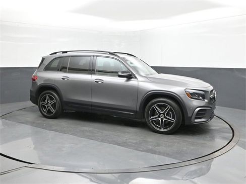 New 2024 Mercedes-Benz GLB 250 image 17