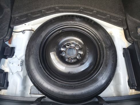 Used 2014 Lexus IS 350 w/ Navigation Package image 38