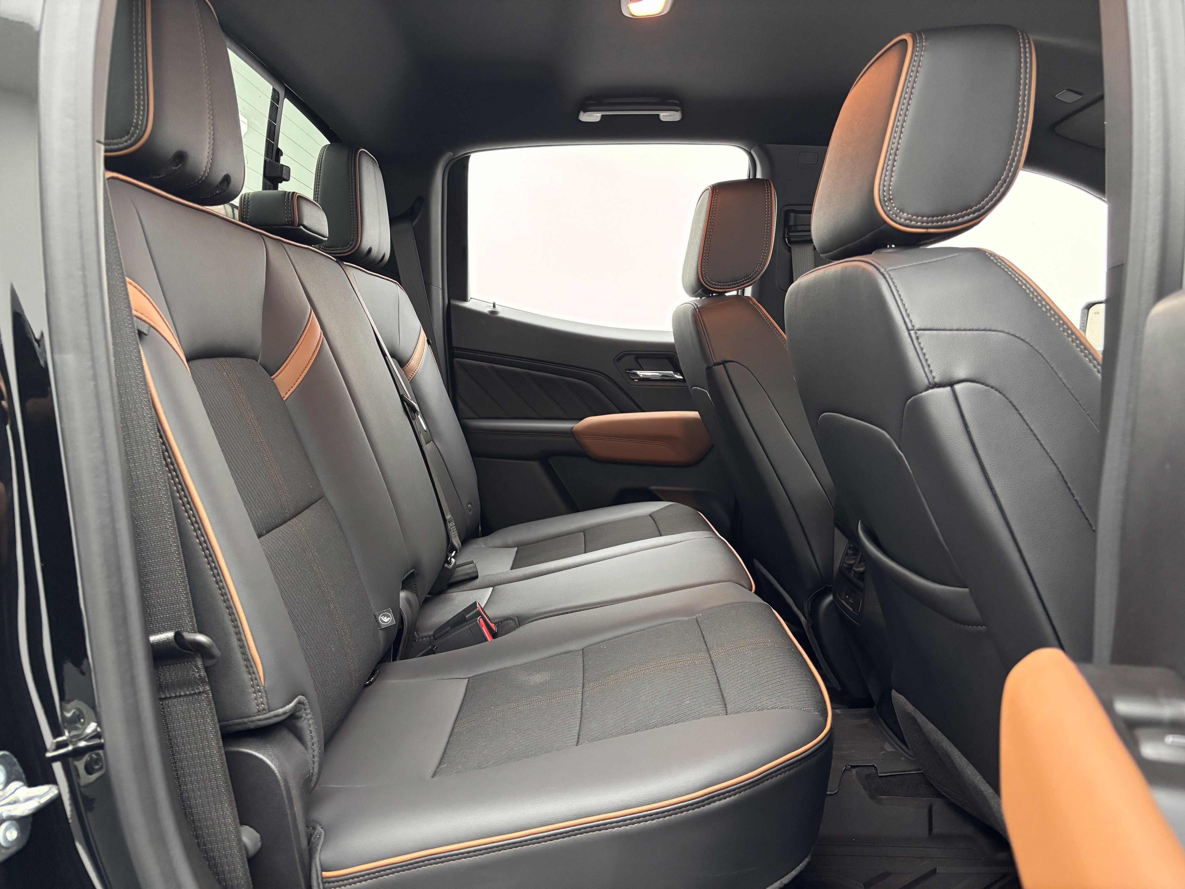 New 2026 GMC Canyon AT4 w/ Nightfall Essentials Package AWD/4WD image 35