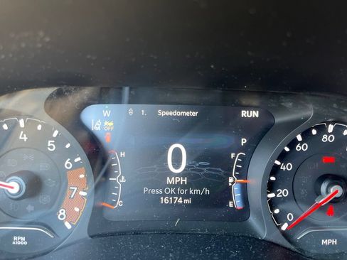 Used 2023 Jeep Compass Limited AWD/4WD image 4