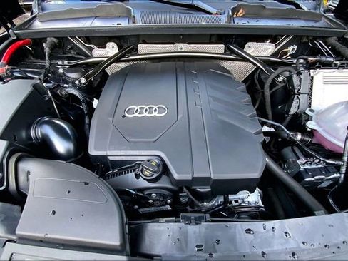 Used 2023 Audi Q5 2.0T Premium w/ Convenience Package image 29