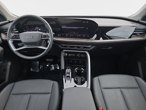 Used 2025 Audi Q5 Premium w/ Convenience Package AWD/4WD image 10