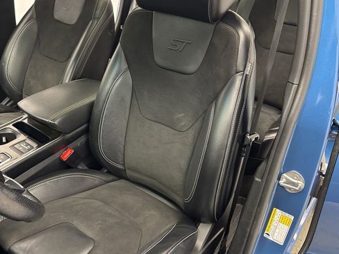 Certified 2019 Ford Edge ST w/ Equipment Group 401A image 10