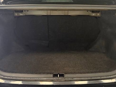 Used 2018 Toyota Corolla LE FWD image 24