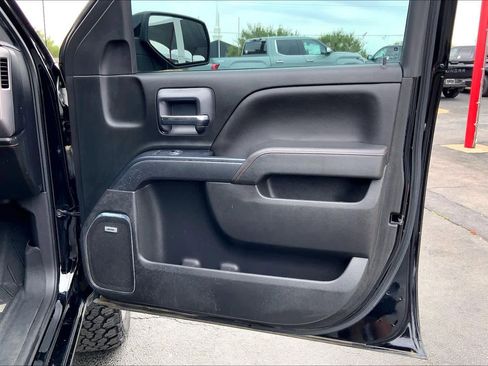 Used 2018 GMC Sierra 1500 SLT w/ All Terrain Package image 23