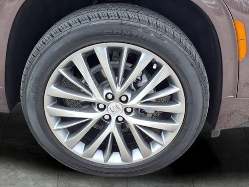 Used 2025 Buick Enclave Avenir w/ Super Cruise Package AWD/4WD image 9
