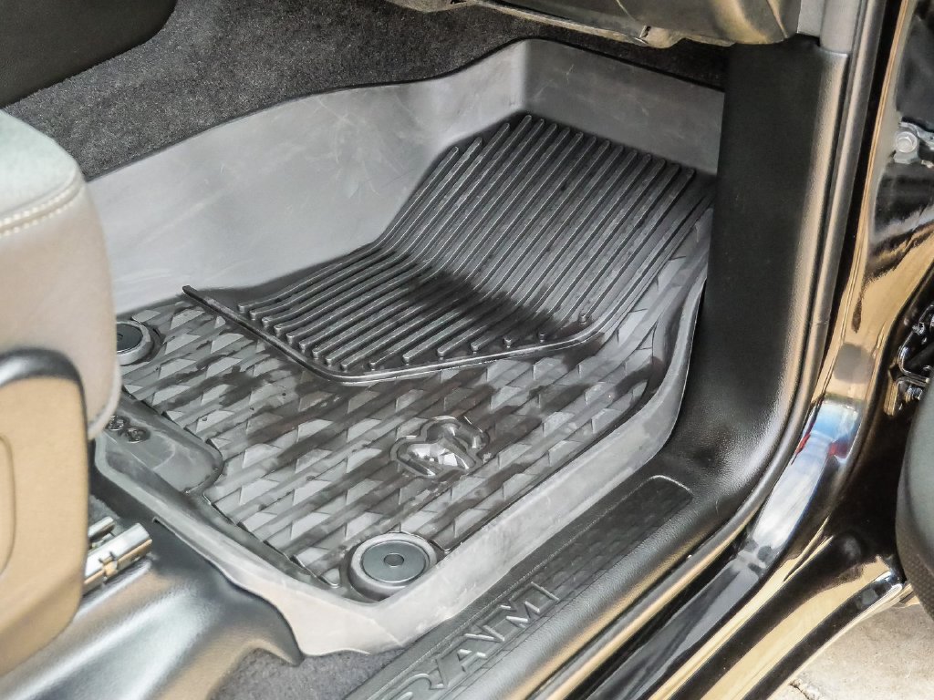 Used 2025 RAM 1500 Big Horn AWD/4WD image 19