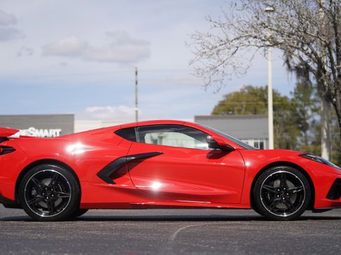 Used 2023 Chevrolet Corvette Stingray Premium Cpe w/ Z51 Performance Package RWD image 7