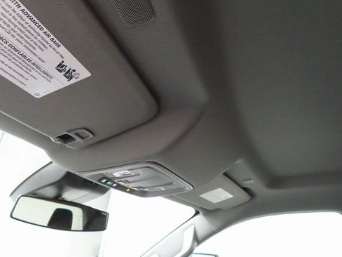 Used 2025 Chevrolet Silverado 2500 LT w/ Convenience Package image 19