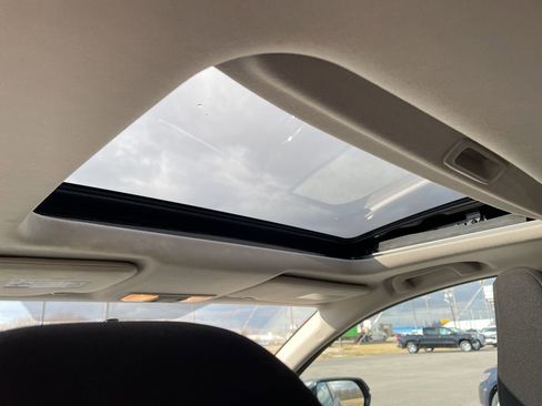 Used 2017 Honda HR-V EX image 24