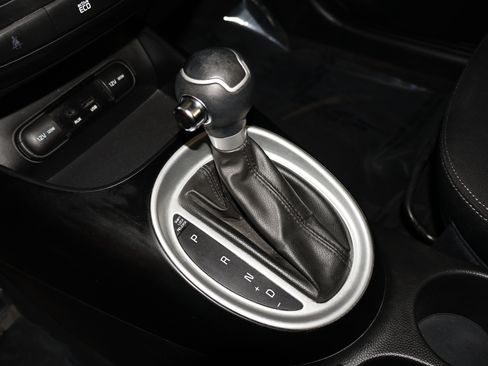 Used 2014 Kia Soul Base image 28