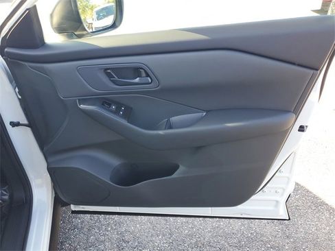 New 2026 Nissan Rogue S image 33