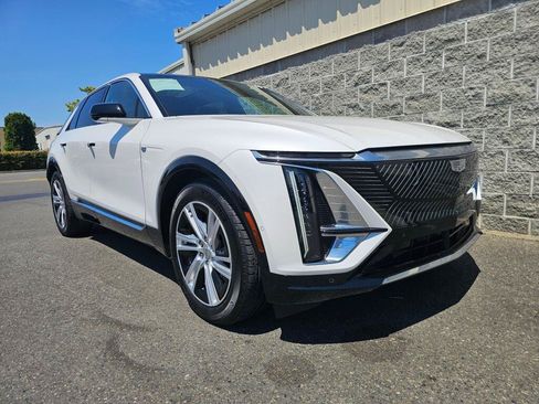 Used 2024 Cadillac Lyriq Tech w/ Driver Assist Package RWD image 13