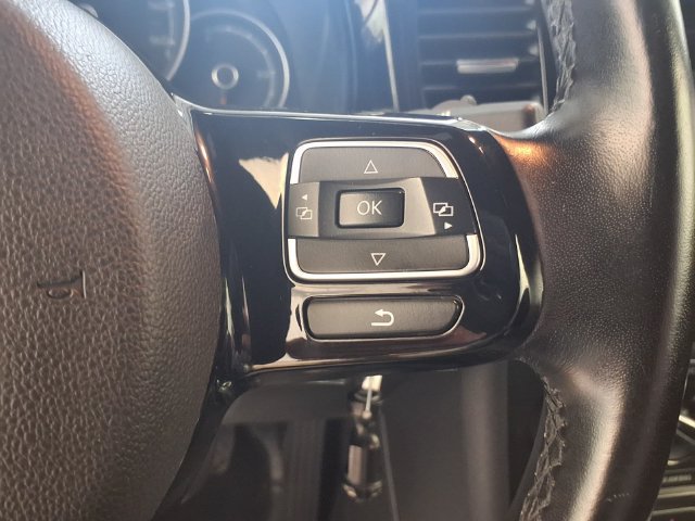 Used 2019 Volkswagen Beetle 2.0T S FWD image 9