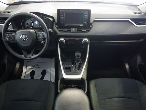 Certified 2022 Toyota RAV4 LE image 25