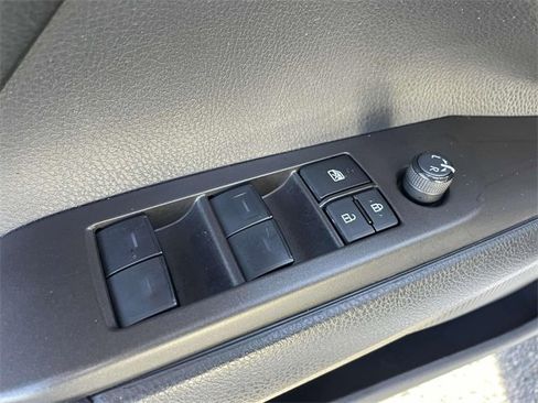 Used 2024 Toyota Camry SE image 17