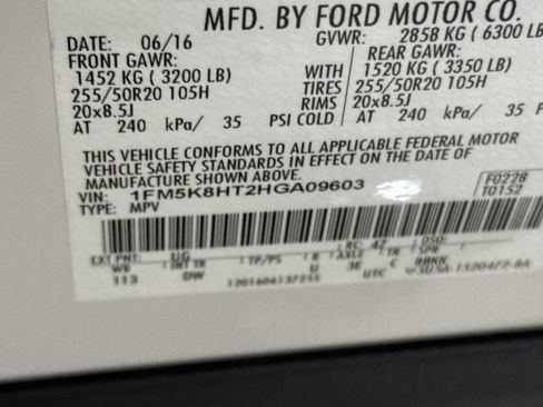 Used 2017 Ford Explorer Platinum AWD/4WD image 30