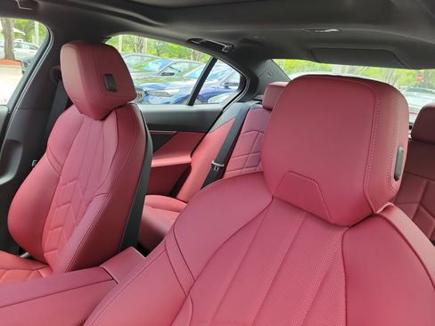 New 2026 BMW i5 M60 AWD/4WD image 19