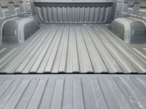 Used 2025 Chevrolet Silverado 1500 LT image 34