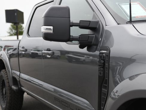 New 2026 Ford F250 Lariat w/ Black Appearance Package AWD/4WD image 5