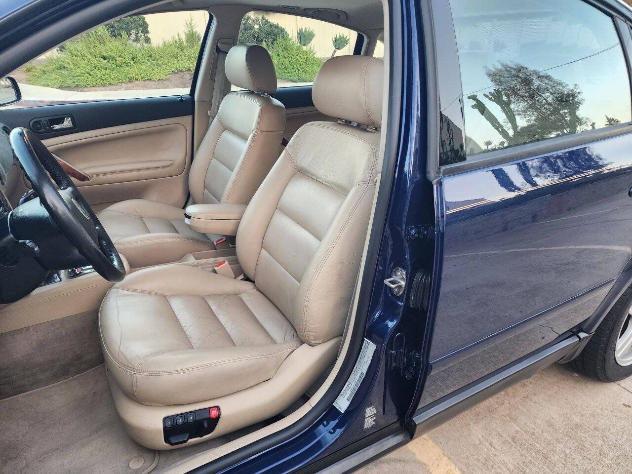 Used 2000 Volkswagen Passat GLX AWD/4WD image 10