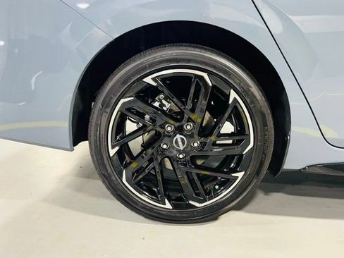 New 2026 Nissan Sentra SR w/ Floor Mat Package FWD image 10