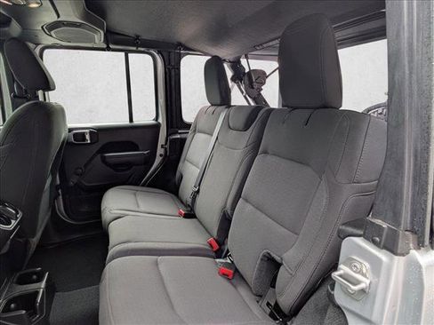 Used 2022 Jeep Wrangler Unlimited Sport image 12
