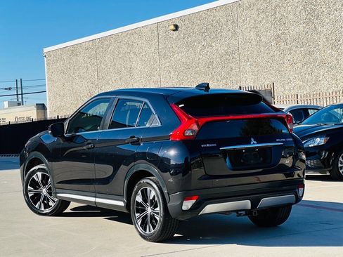 Used 2018 Mitsubishi Eclipse Cross SE image 8