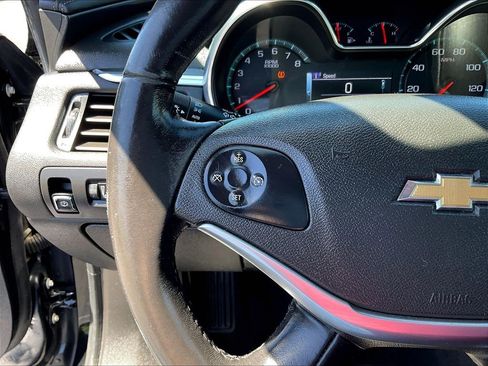 Used 2018 Chevrolet Impala LT FWD image 11