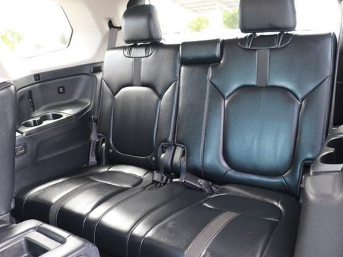 Used 2025 Honda Pilot EX-L image 15