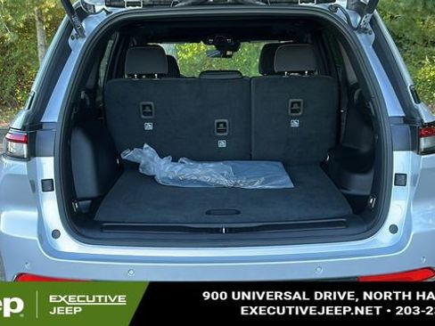 New 2025 Jeep Grand Cherokee Laredo X w/ Luxury Tech Group I image 27