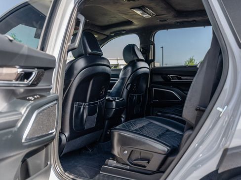 Used 2024 Kia Telluride SX Prestige X-Line image 16