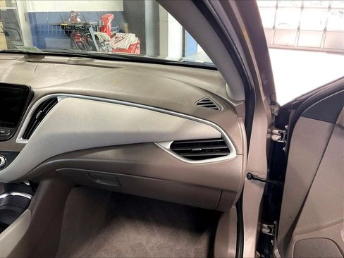 Used 2024 Chevrolet Malibu LT FWD image 13