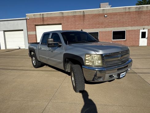 Used 2013 Chevrolet Silverado 1500 W/T RWD image 3