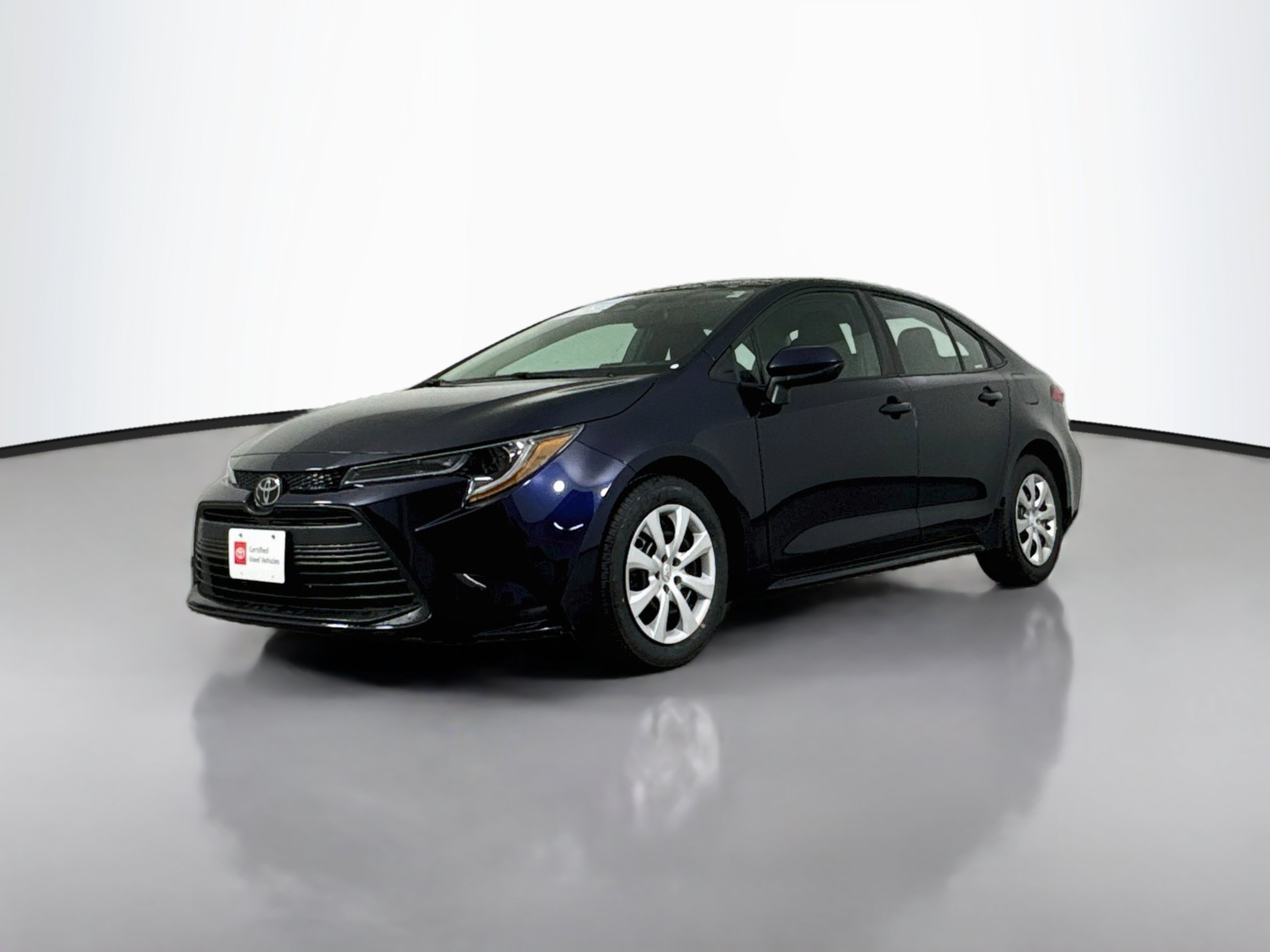 Certified 2024 Toyota Corolla LE FWD image 3