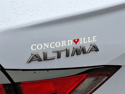 Used 2024 Nissan Altima 2.5 SR image 29