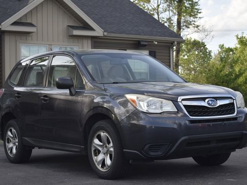 Used 2014 Subaru Forester 2.5i w/ Popular Package #1 AWD/4WD image 4