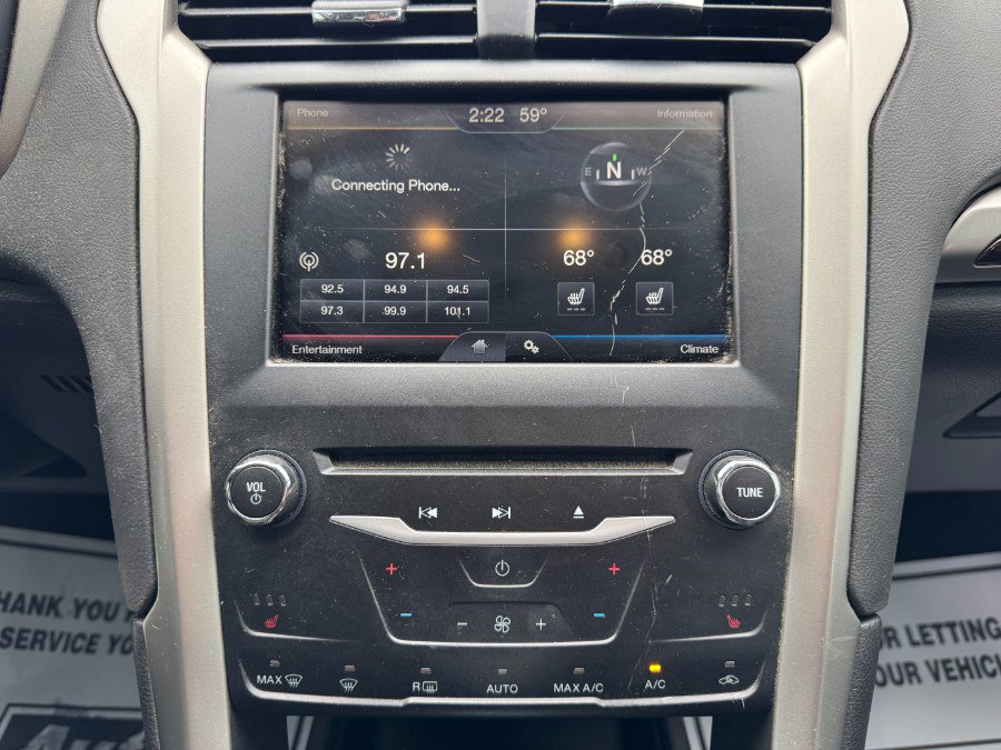 Used 2015 Ford Fusion SE w/ Equipment Group 202A FWD image 21